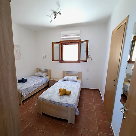 בית נופש Margaux Kathisma, Breathtaking Views & Unforgettable Sunsets - Minutes From Iconic *