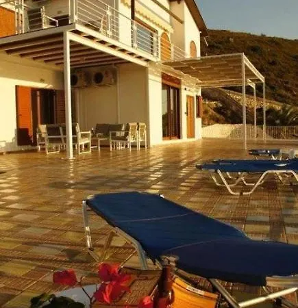 Margaux Kathisma, Breathtaking Views & Unforgettable Sunsets - Minutes From Iconic Holiday home