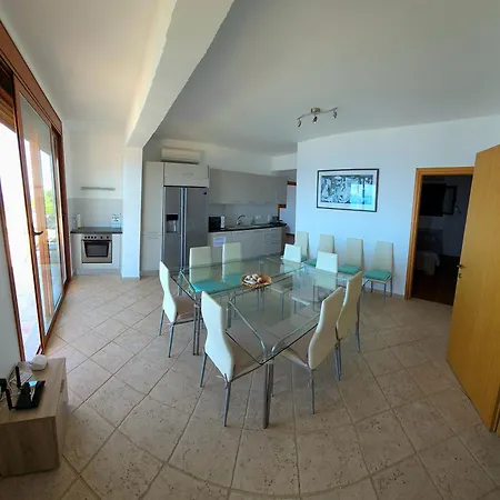 Casa vacanze Margaux Kathisma, Breathtaking Views & Unforgettable Sunsets - Minutes From Iconic *