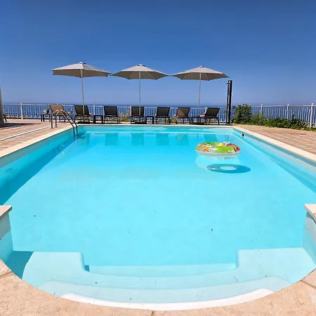 Margaux Kathisma, Breathtaking Views & Unforgettable Sunsets - Minutes From Iconic Сasa de vacaciones *